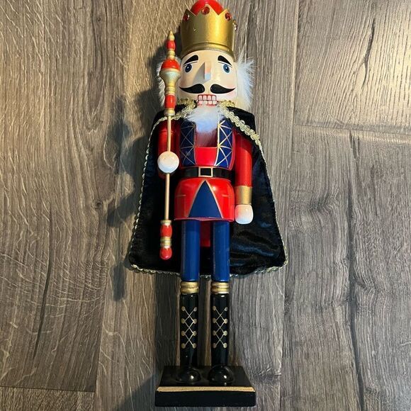 Pemberly Row Nutcracker King with Cape 16” - Picture 1 of 5